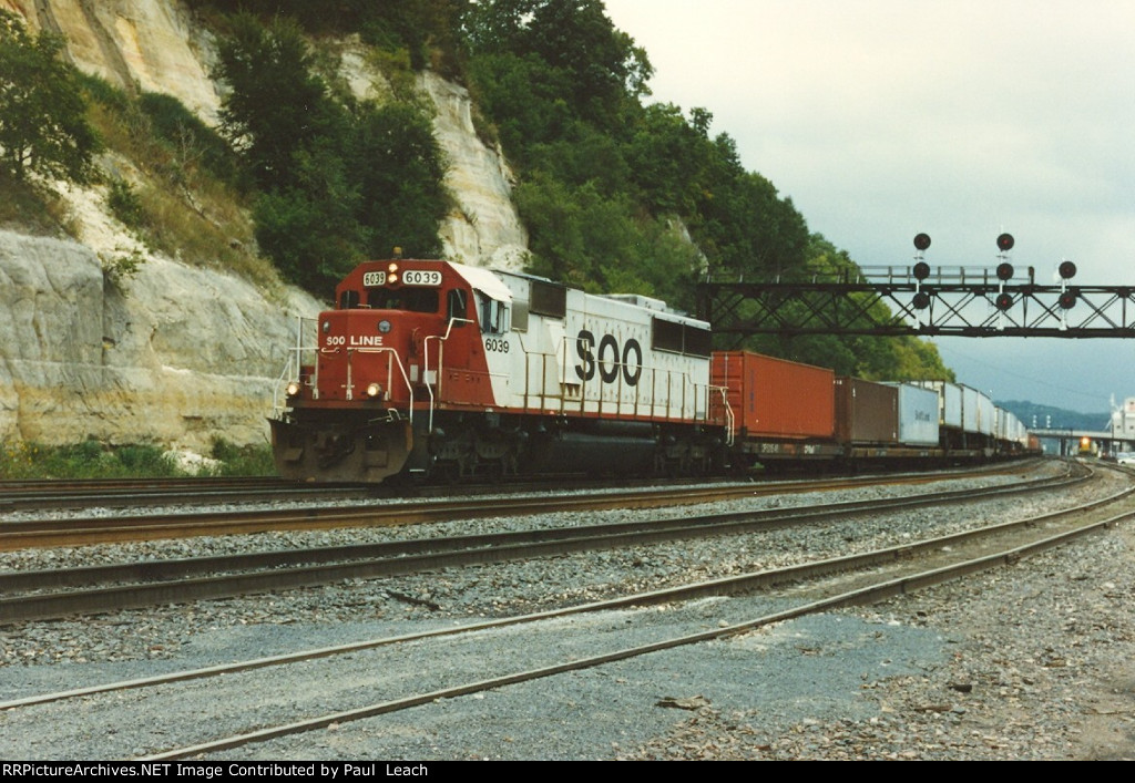 Intermodal rolls west
